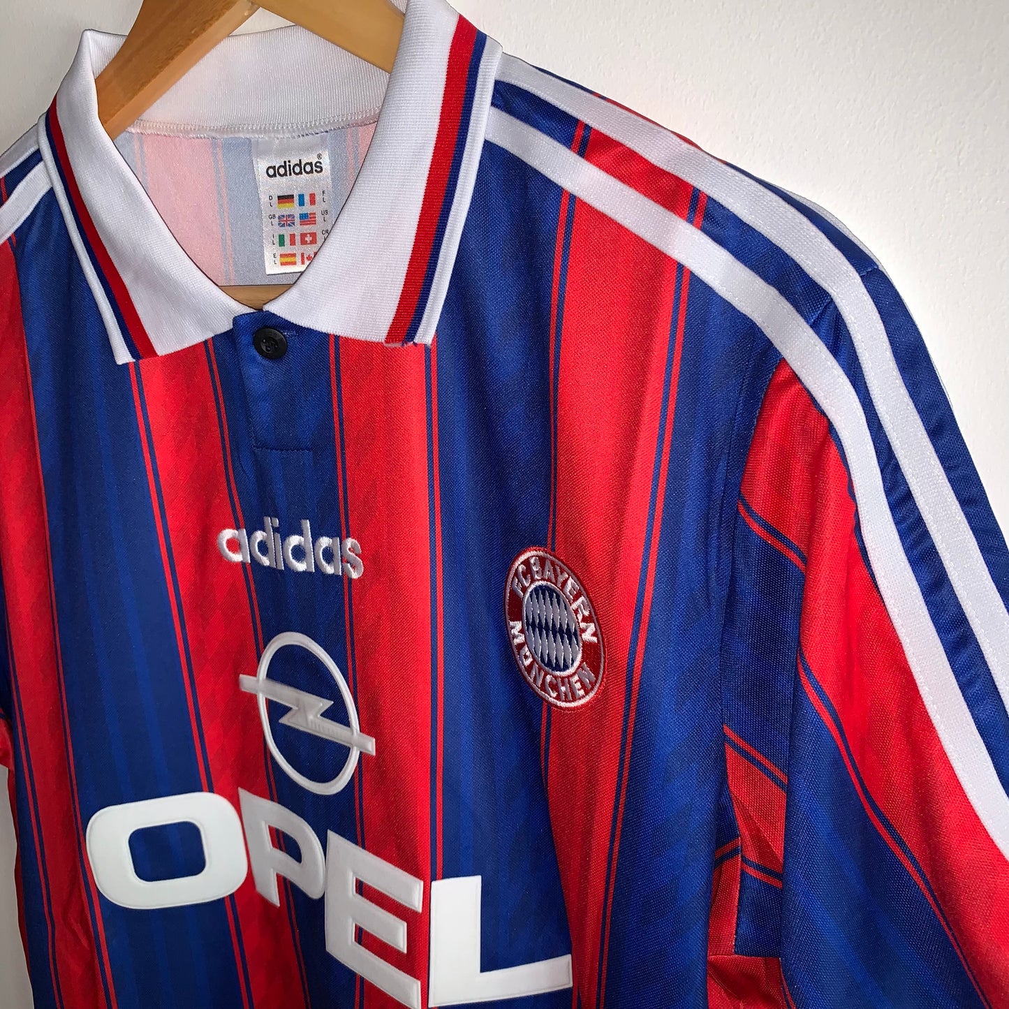 Bayern 1995/97 Home shirt