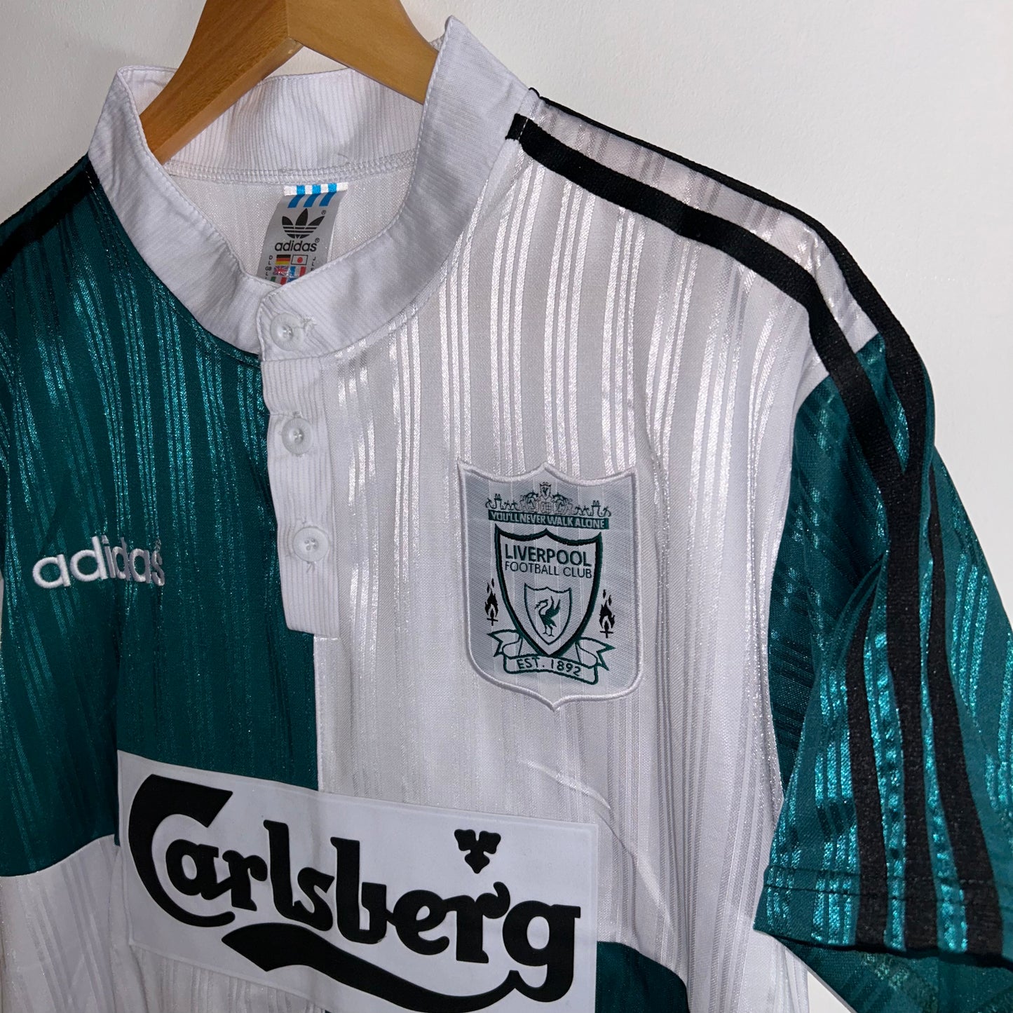 Liverpool 1995/96 Away Shirt