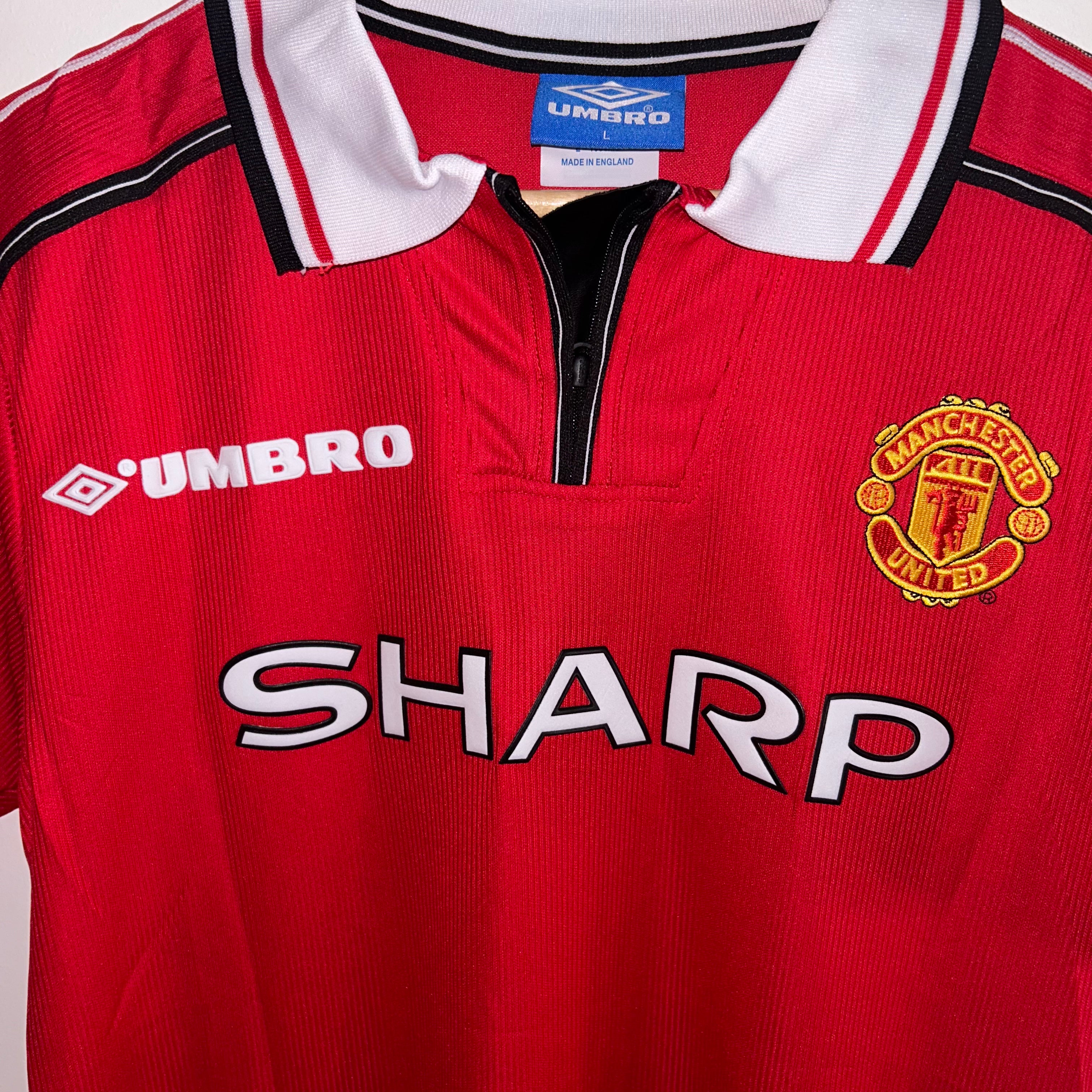 Manchester United 1998/99 Home Shirt – The Legends Range